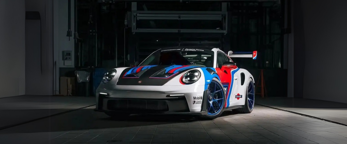 porsche-race-car-vinyl-graphics-martini-style