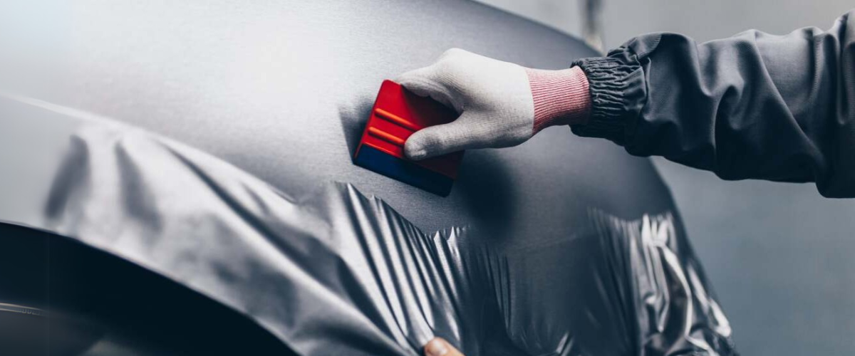applying a vinyl wrap to a car