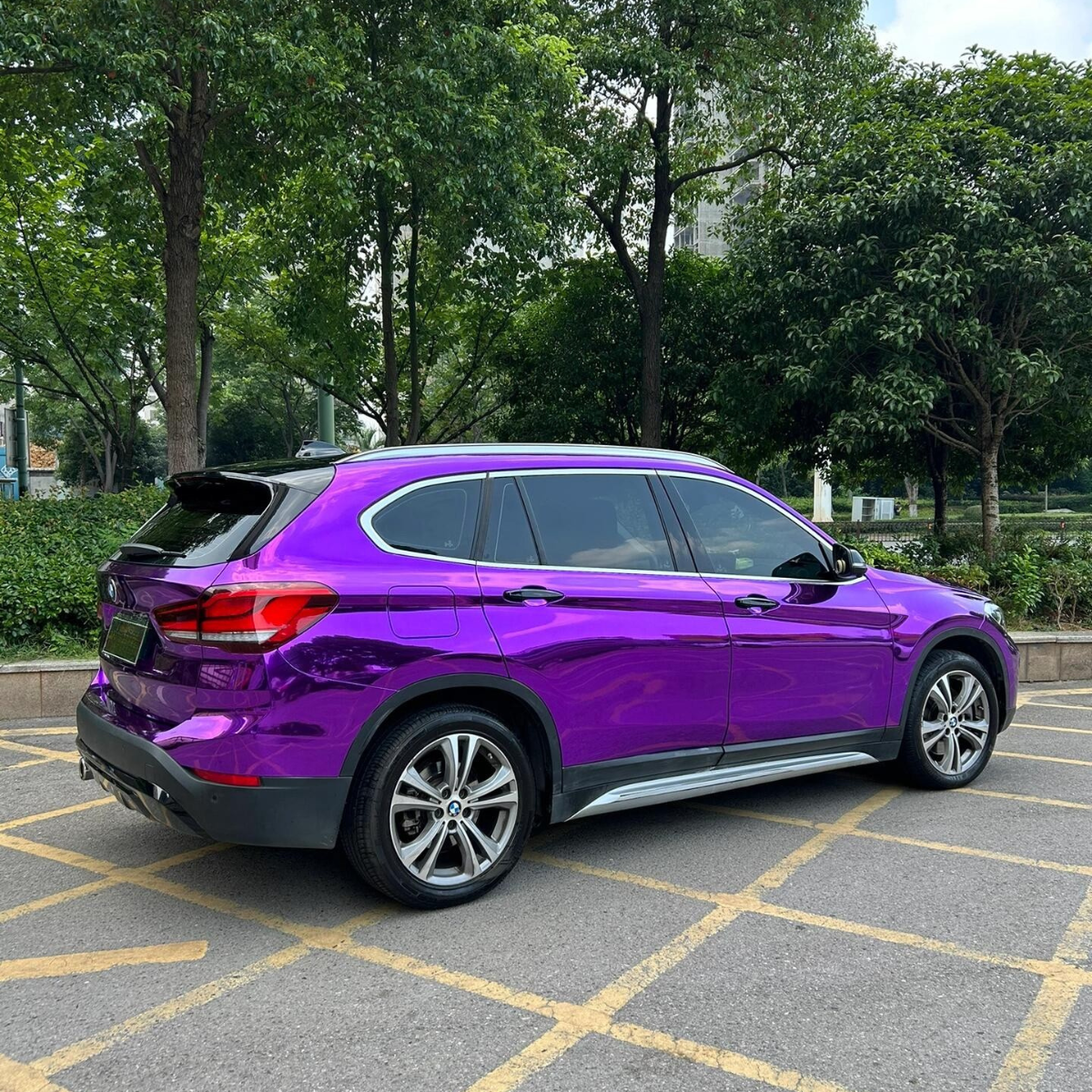 BMWChromeMirrorPurpleVinylWrap
