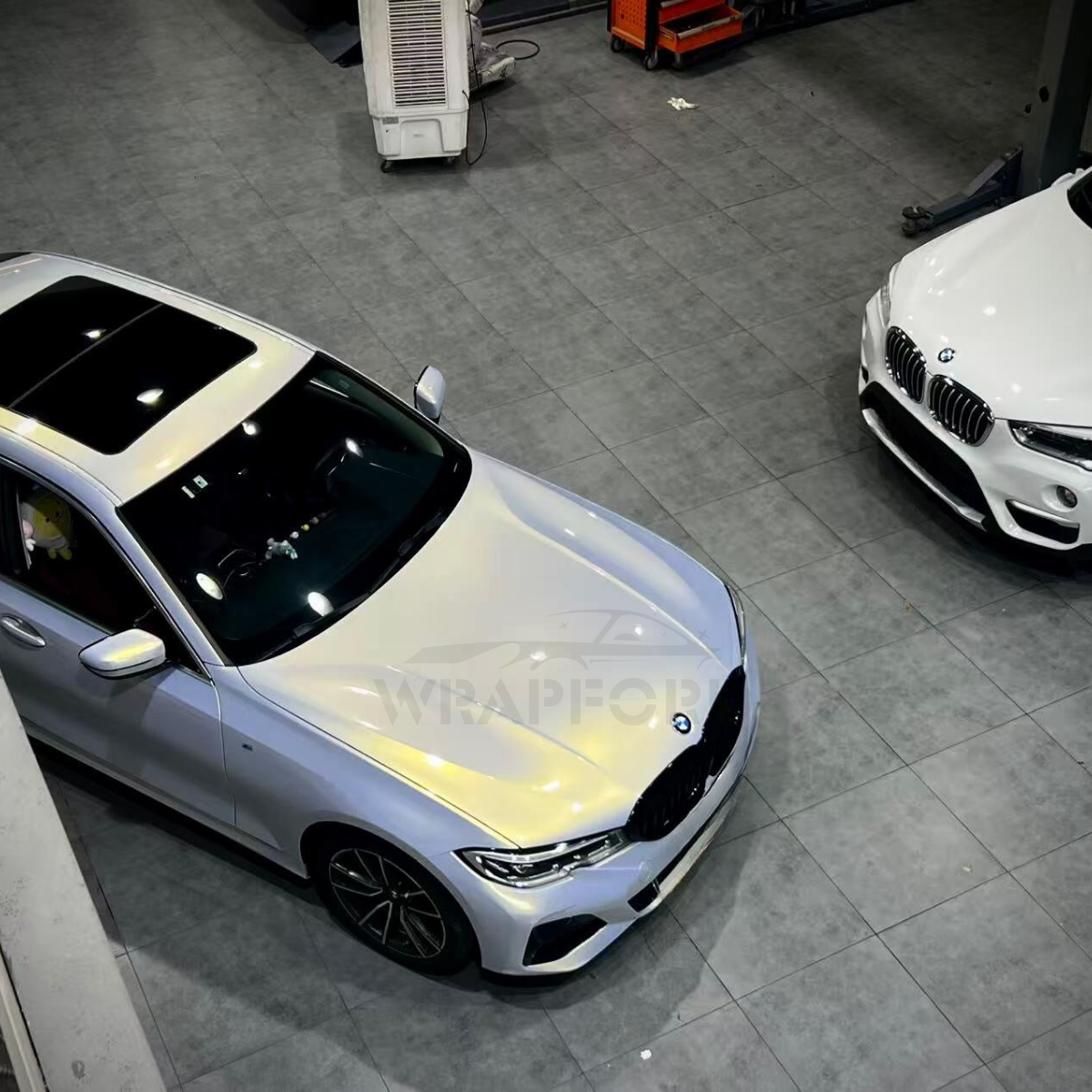 Revêtement en vinyle violet lavande brillant