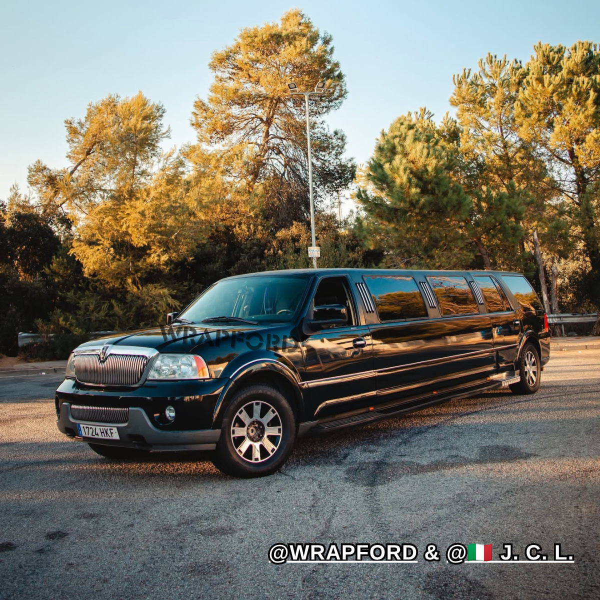 High Gloss Vinyl Wrap | Piano Black – WRAPFORD